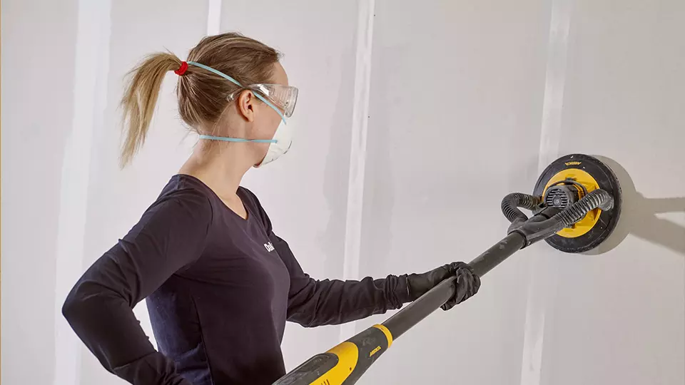 Efterbehandling af spartlede flader - Slibning